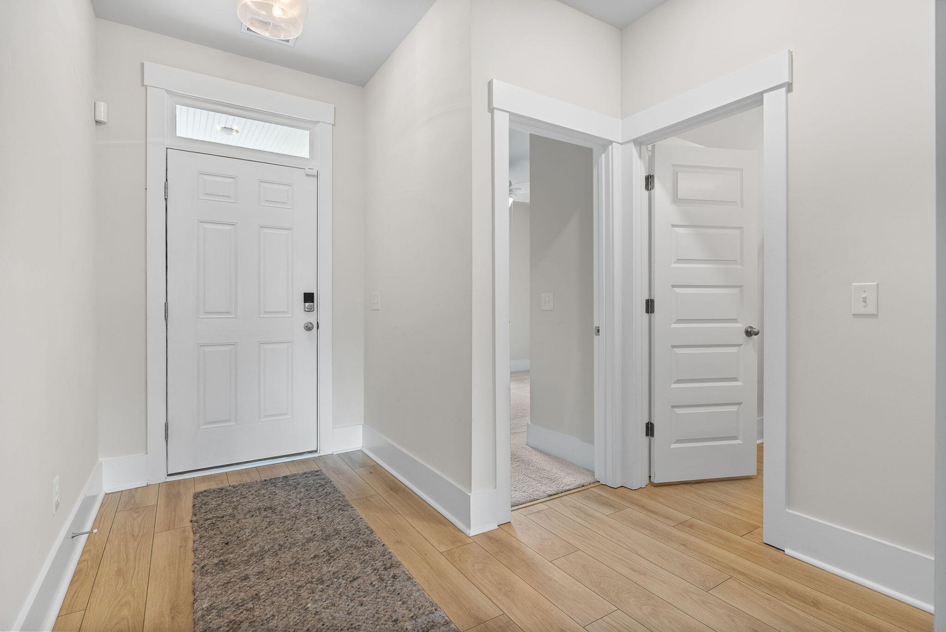 271 Lucca Drive Photo 18