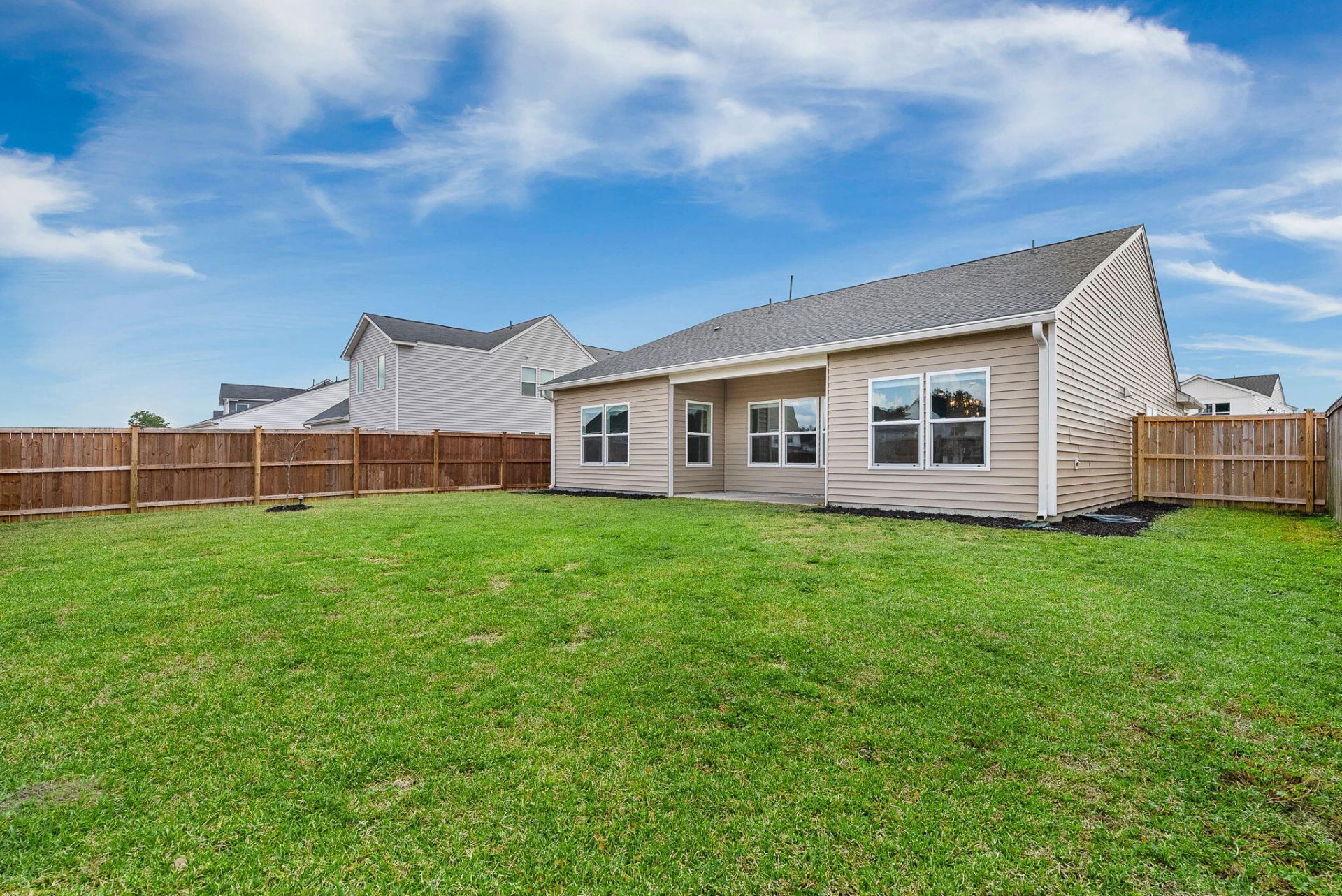 271 Lucca Drive Photo 24