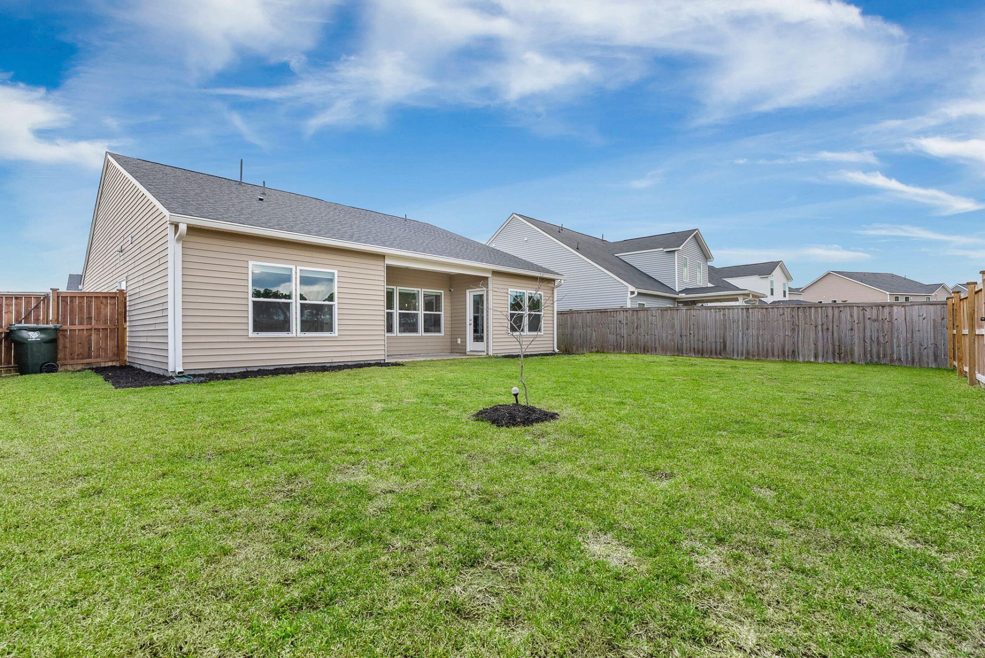 271 Lucca Drive Photo 31