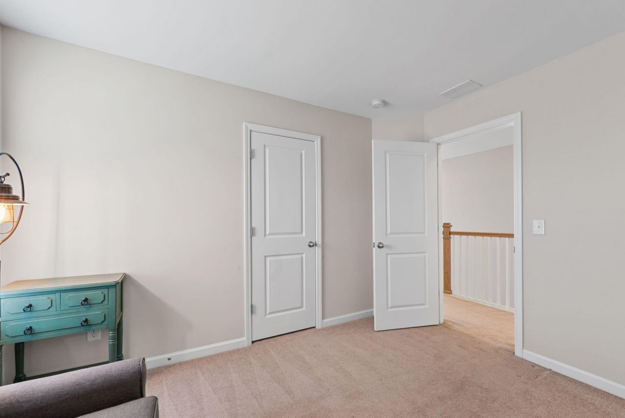 2012 Triple Crown Lane Photo 25