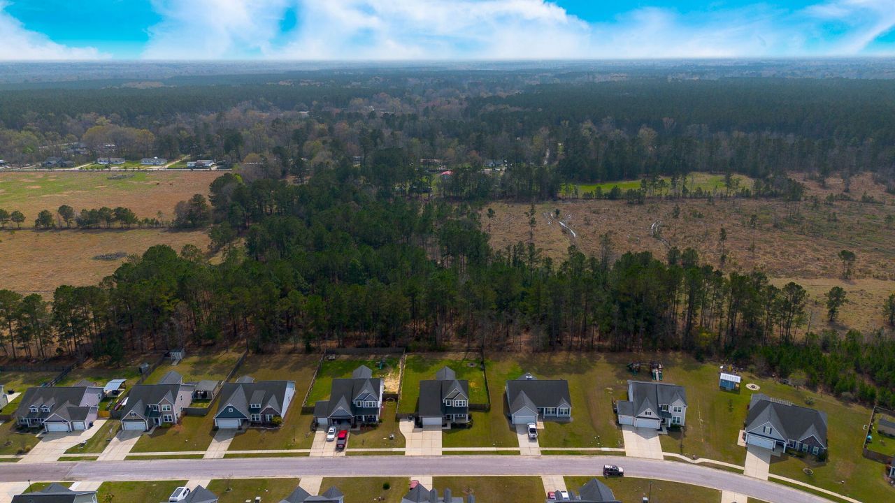 2012 Triple Crown Lane Photo 35