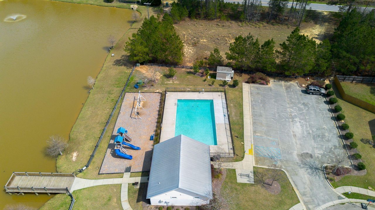 2012 Triple Crown Lane Photo 40