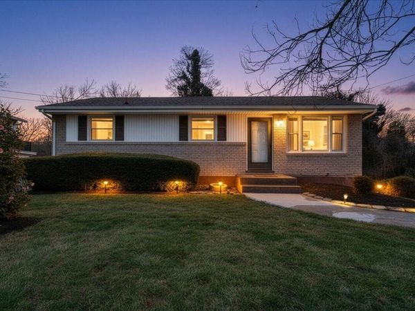 1707 Glendon RD, Salem, VA 24153