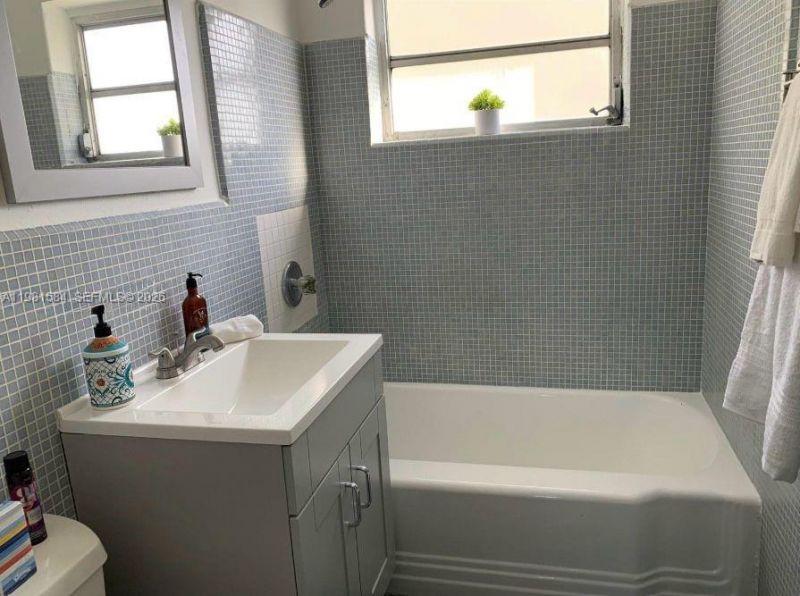 424 NE 82nd St, Unit 4C, Miami, FL 33138 Photo