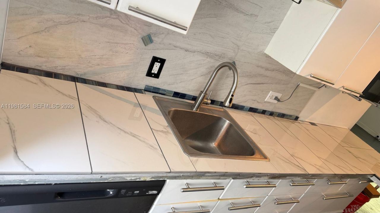 424 NE 82nd St, Unit 4C, Miami, FL 33138 Photo