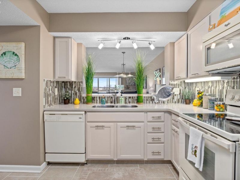 42 Marina Point Drive, Sandusky, OH 44870 Photo 7