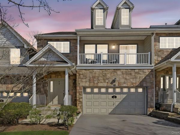 18 Clearwater Court , Beacon, NY 12508