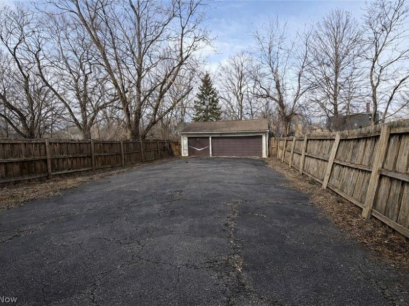 10805 Avon Avenue, Cleveland, OH 44105 Photo 7