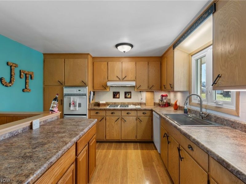 415 Valeside Avenue NE, Massillon, OH 44646 Photo 10