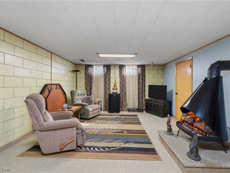 415 Valeside Avenue NE, Massillon, OH 44646 Photo 28