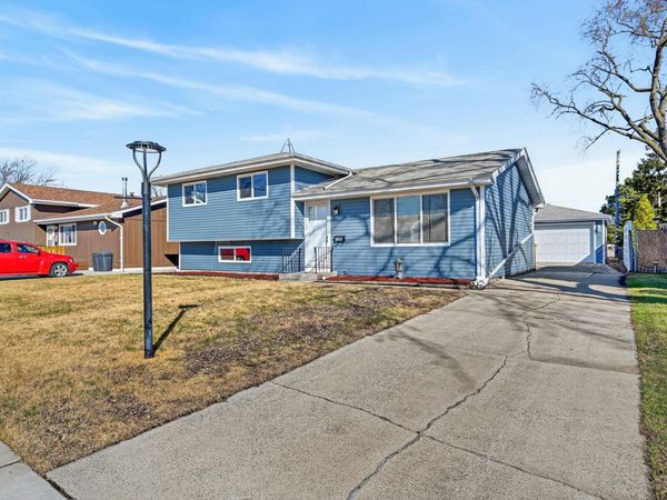 1006 W Ash, Griffith, IN 46319