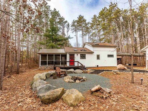 E3988 Martal Way, Spring Green, WI 53588