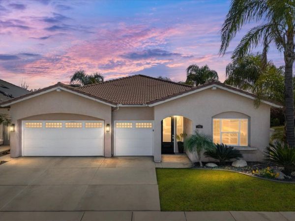 9313 Via Parma, Bakersfield, CA 93312