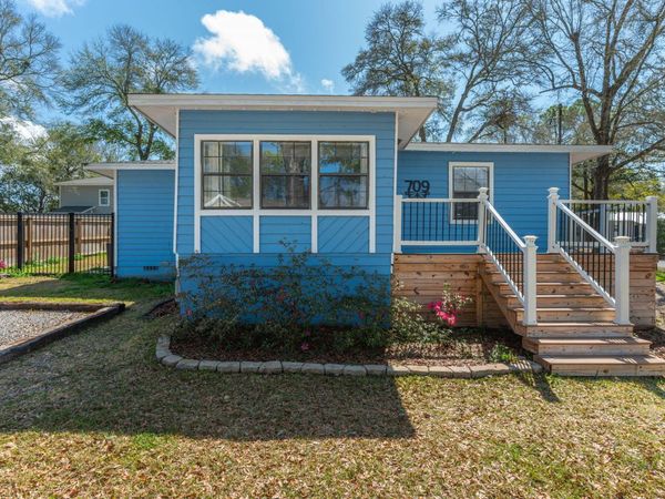 709 Cypress Drive, Niceville, FL 32578