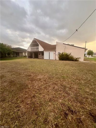 408 SW 37th Ter, Cape Coral, FL 33914 Photo