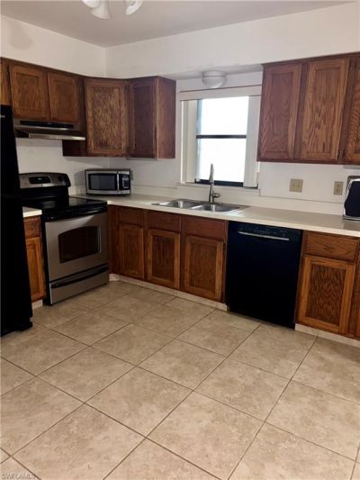 408 SW 37th Ter, Cape Coral, FL 33914 Photo