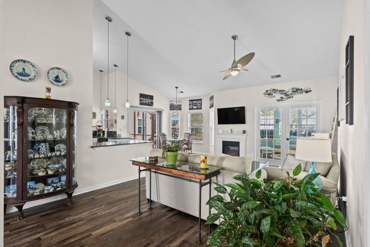 1432 Winged Foot Ct. Photo 8