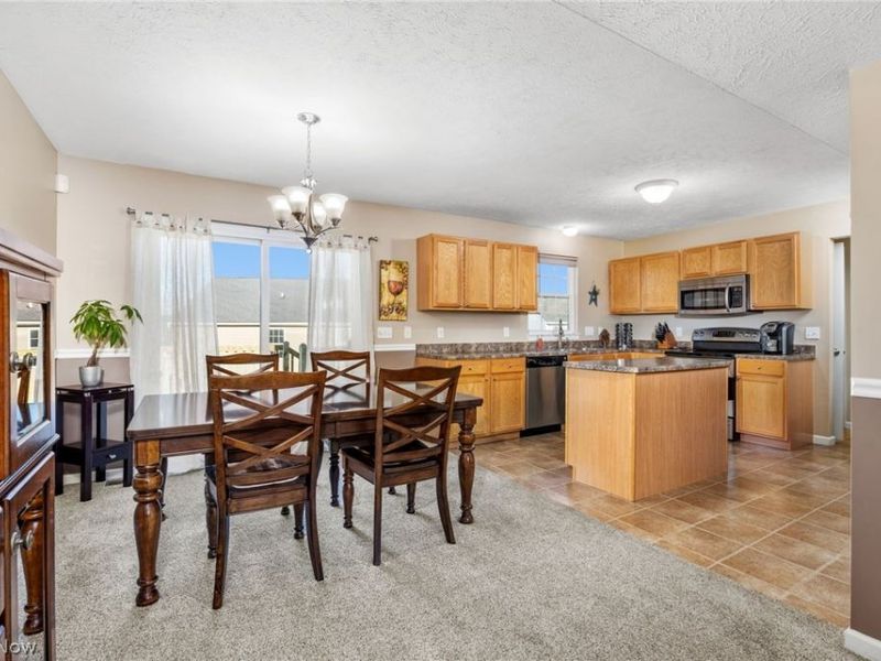 2664 Day Lily Lane, Medina, OH 44256 Photo 5