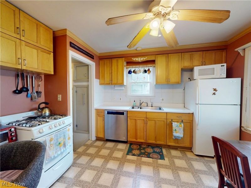 4142 Eastway Road, South Euclid, OH 44121 Photo 6