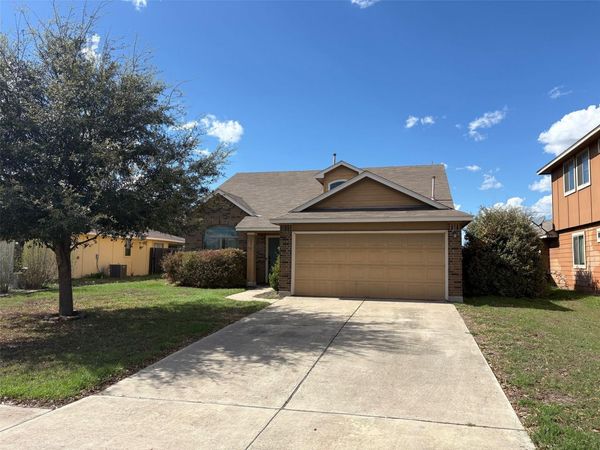 1576 Twin CV, Kyle, TX 78640