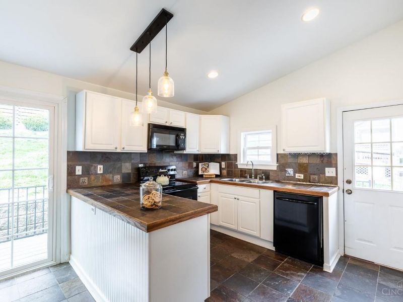 463 Stanley Avenue, Cincinnati, OH 45226 Photo 11