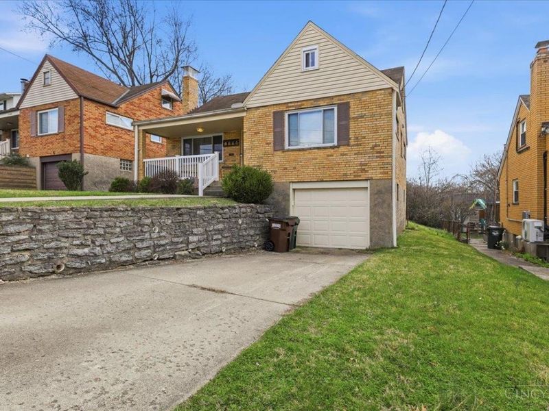 5961 Lawrence Road, Green Township, OH 45248 Photo 2