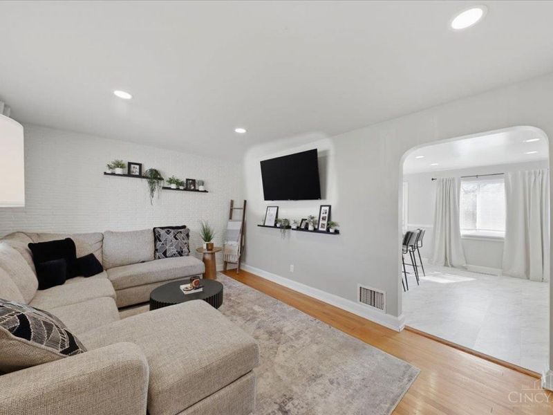 5961 Lawrence Road, Green Township, OH 45248 Photo 6