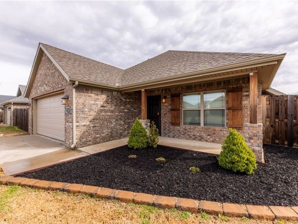 258 Amber Dawn Avenue, Farmington, AR 72730