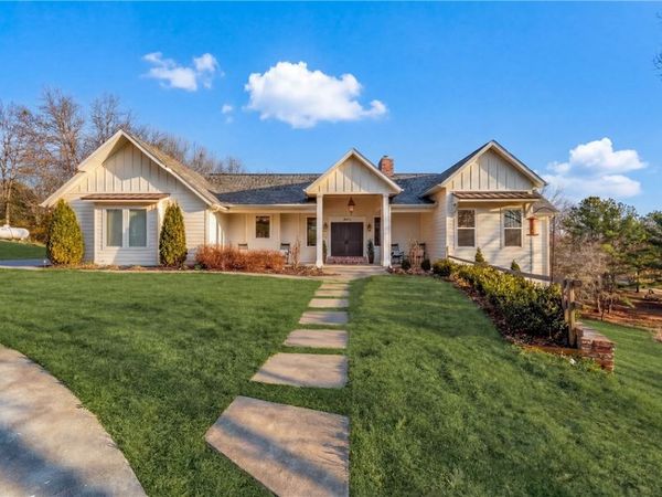 8151 Spanker Ridge Drive, Bentonville, AR 72712