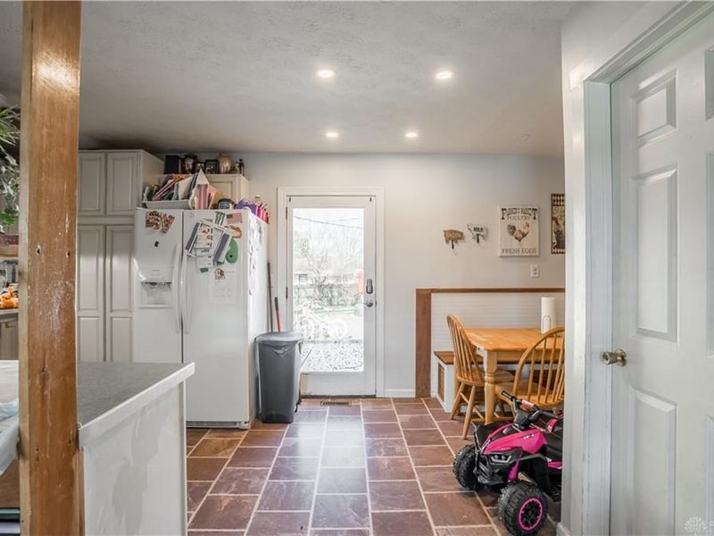 1182 Bellbrook Avenue, Xenia, OH 45385 Photo 5