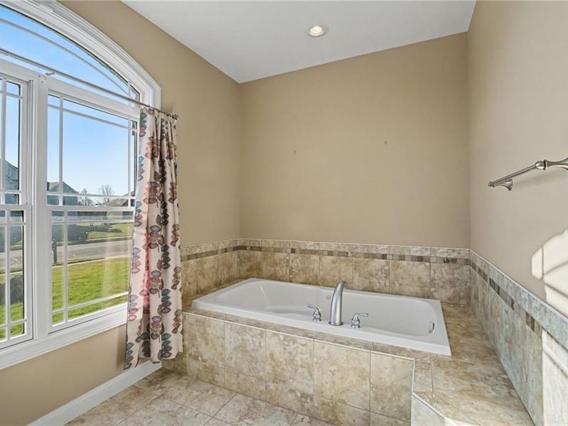 640 Sedgwick Way, Troy, OH 45373 Photo 32