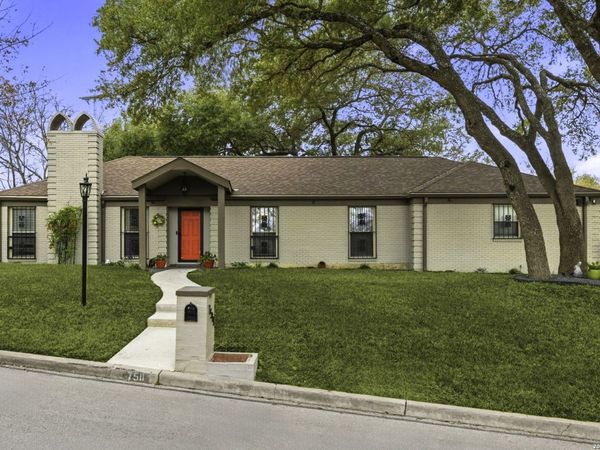 7511 Robin Rest, San Antonio, TX 78209