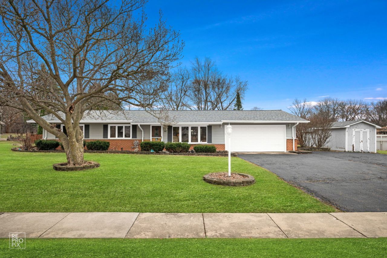 835 Bryn Mawr Avenue, Bartlett, IL 60103 Main Photo