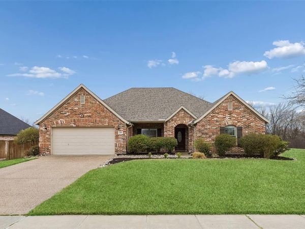 139 Country Lakes Drive, Argyle, TX 76226