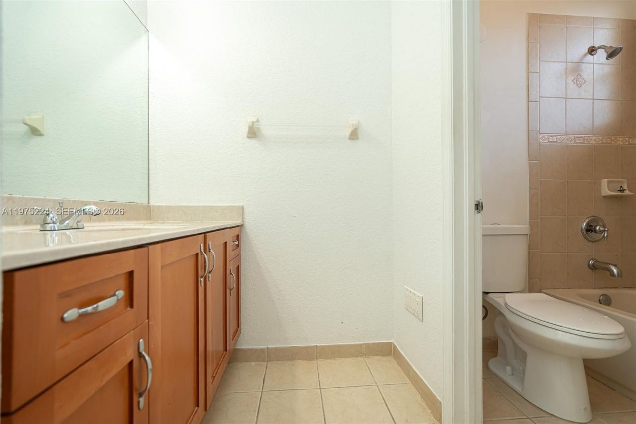 14046 SW 49th St , Unit 16, Miramar, FL 33027 Photo