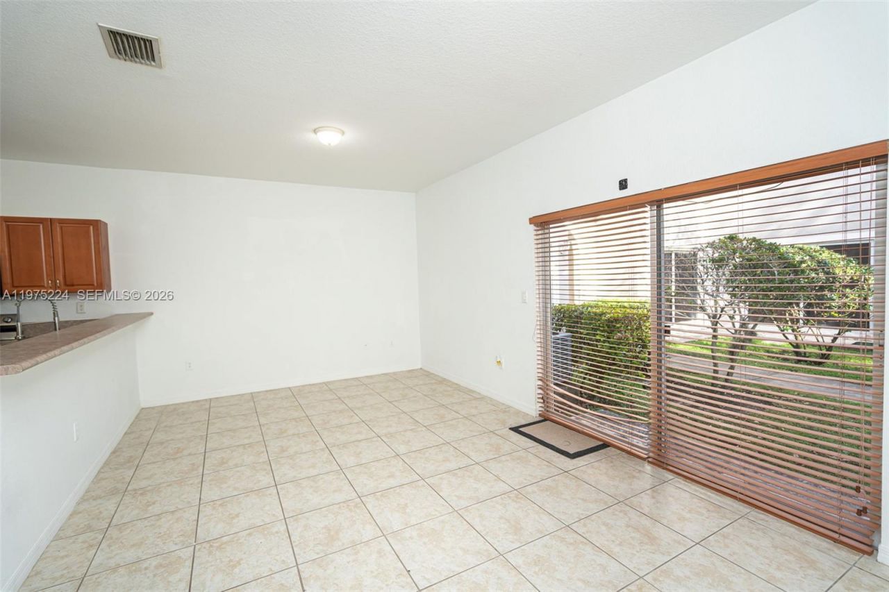 14046 SW 49th St, Unit 16, Miramar, FL 33027 Photo