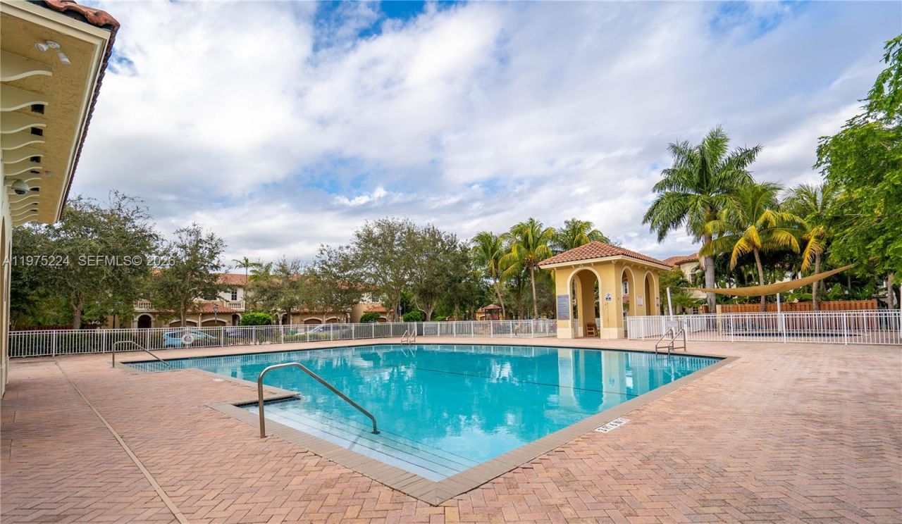 14046 SW 49th St, Unit 16, Miramar, FL 33027 Photo
