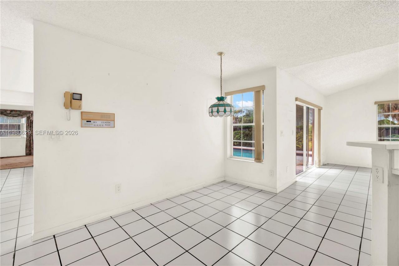 21232 SW 94th Ct, Cutler Bay, FL 33189 Photo