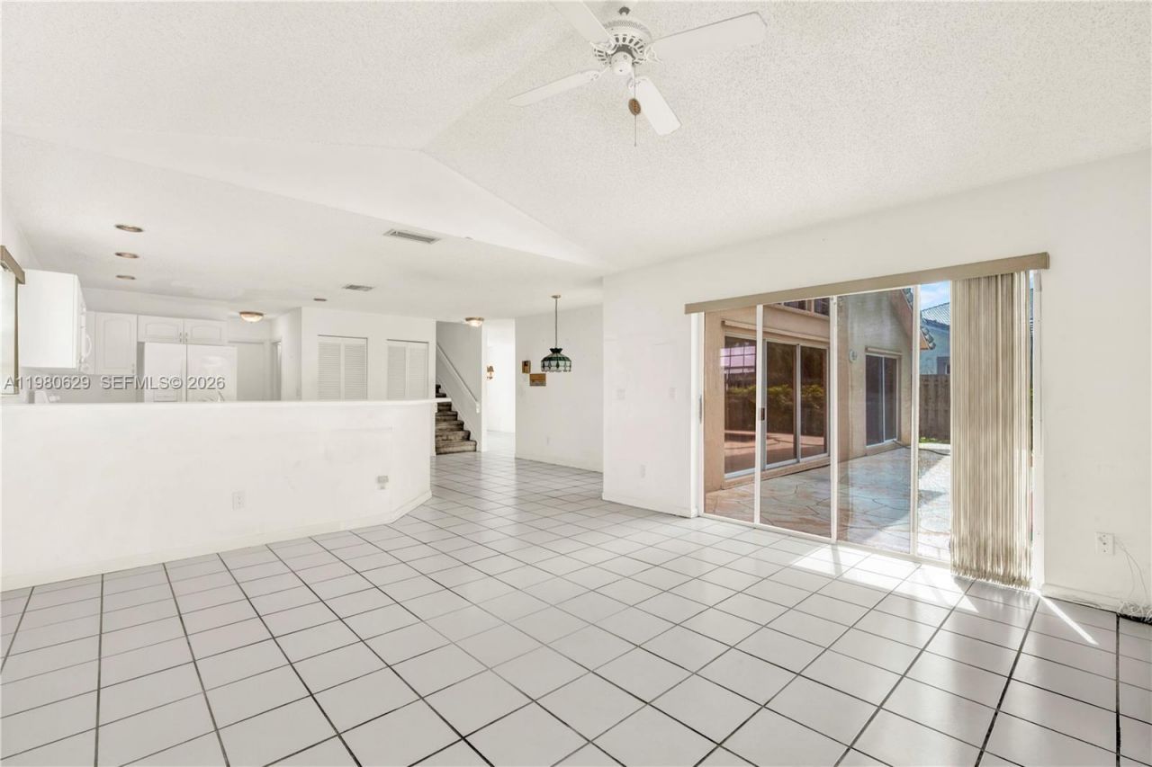 21232 SW 94th Ct, Cutler Bay, FL 33189 Photo