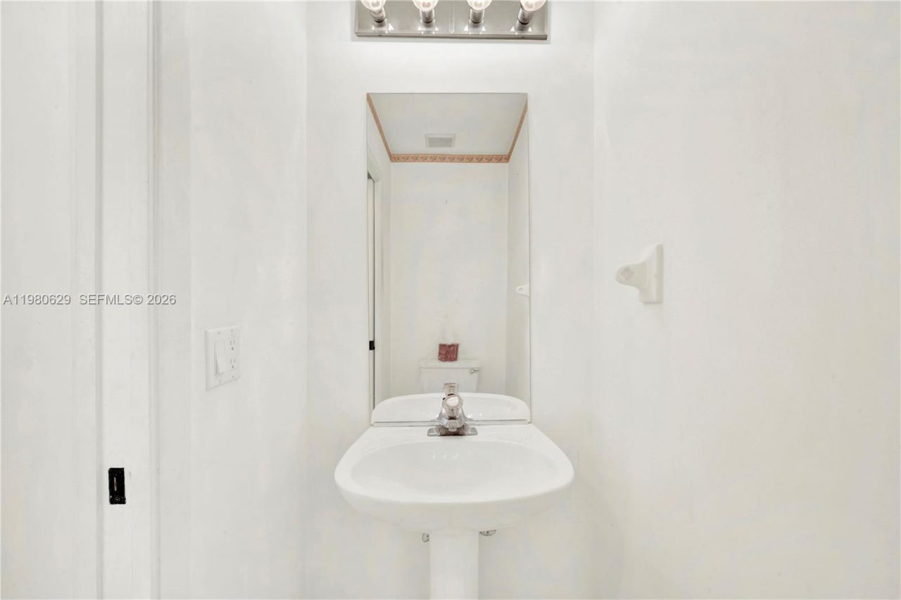 21232 SW 94th Ct, Cutler Bay, FL 33189 Photo