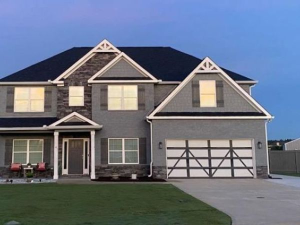 4 Peacock Moss Ct, Kathleen, GA 31047
