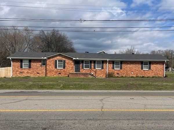 102 Gwen Ave, Gallatin, TN 37066
