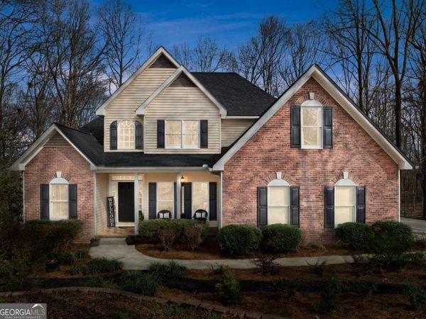 5812 Shadow Oaks Drive, Murrayville, GA 30564