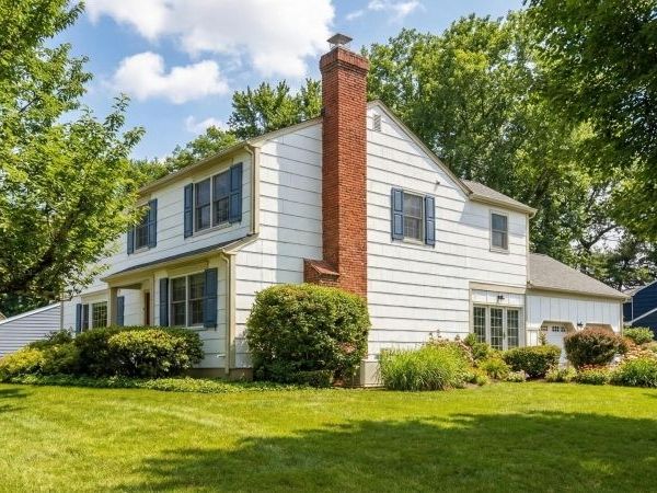 15 Columbia Dr, Bernardsville, NJ 07924