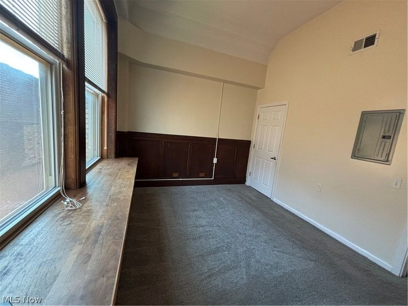 5644 Broadway Avenue, Unit 203, Cleveland, OH 44127 Photo 7