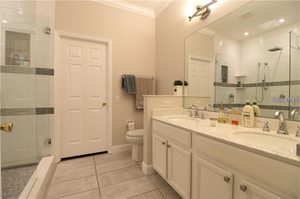 10217 Dolce Vista Drive Ne, Saint Petersburg, FL 33702 Photo