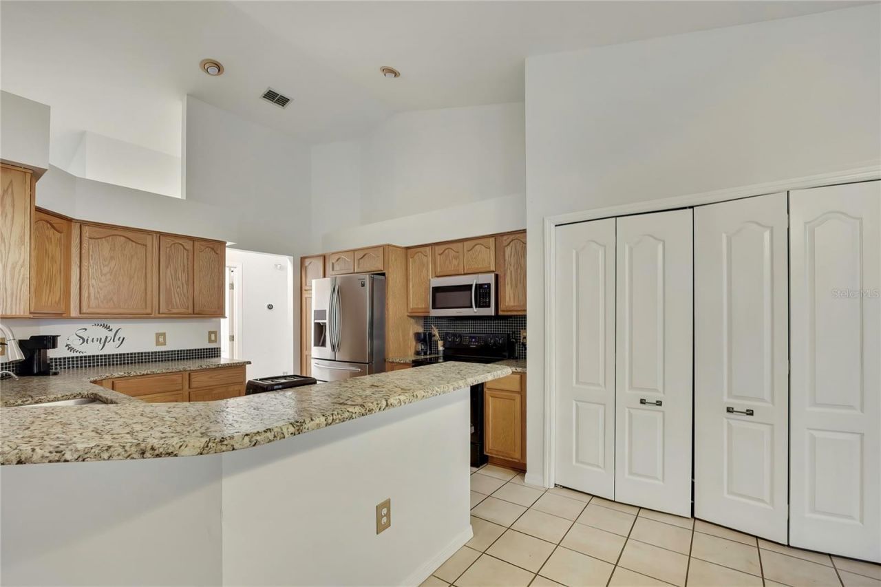 340 E Savoy Street, Lecanto, FL 34461 Photo