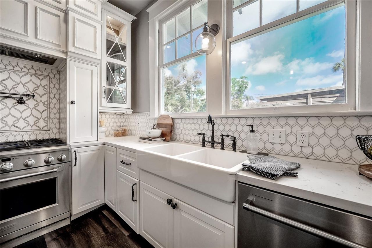 5608 N Seminole Avenue, Tampa, FL 33604 Photo