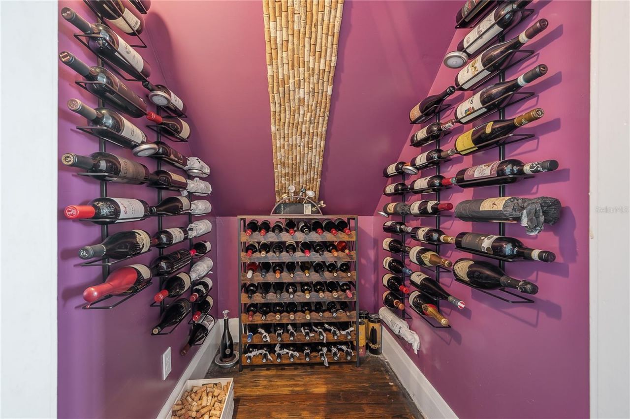 5608 N Seminole Avenue, Tampa, FL 33604 Photo