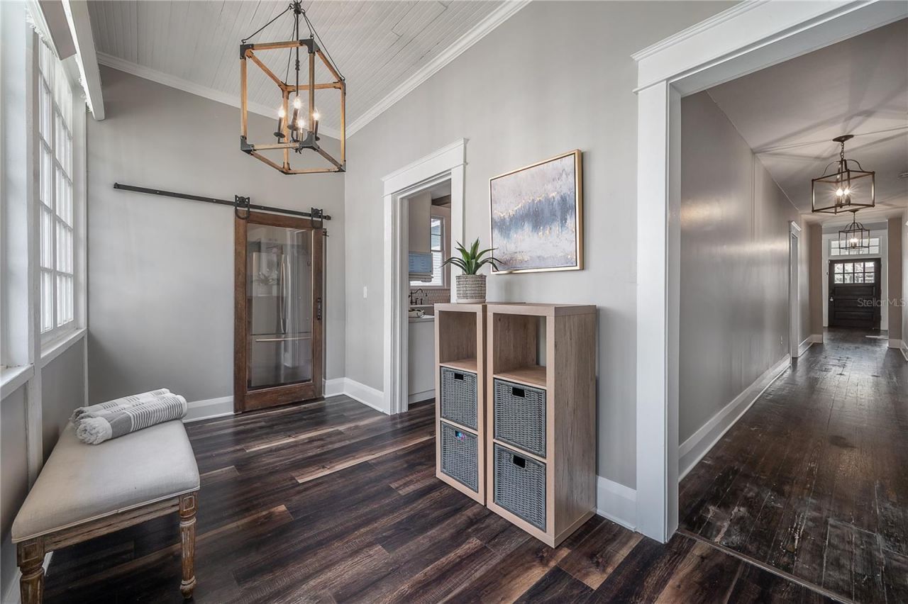 5608 N Seminole Avenue, Tampa, FL 33604 Photo